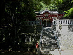 山神社（池）